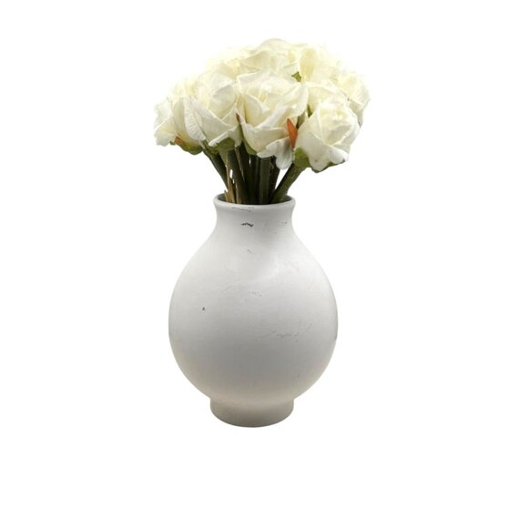 Modern White Ceramic Face Vase - Picture 2 of 9